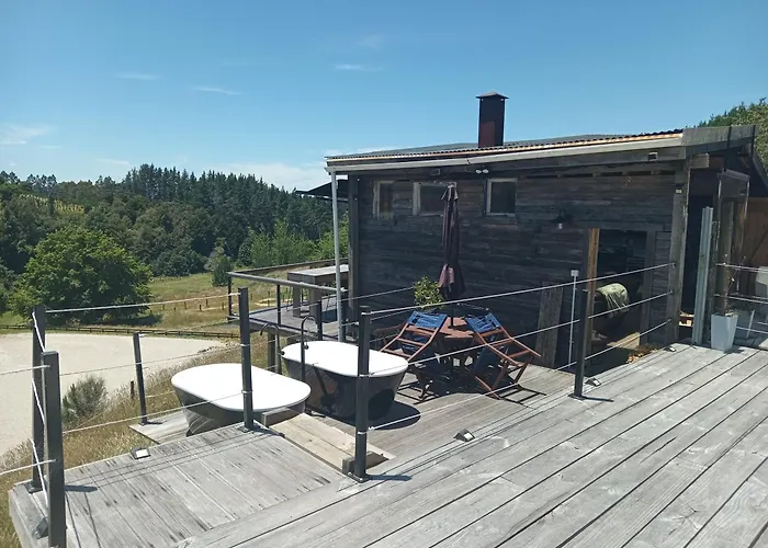 Luxury tent Oakridge Glamping Rotorua