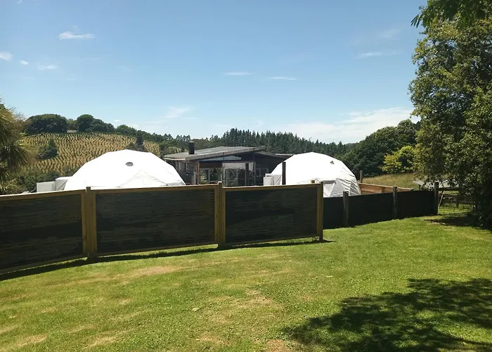 Oakridge Glamping Luxury tent *