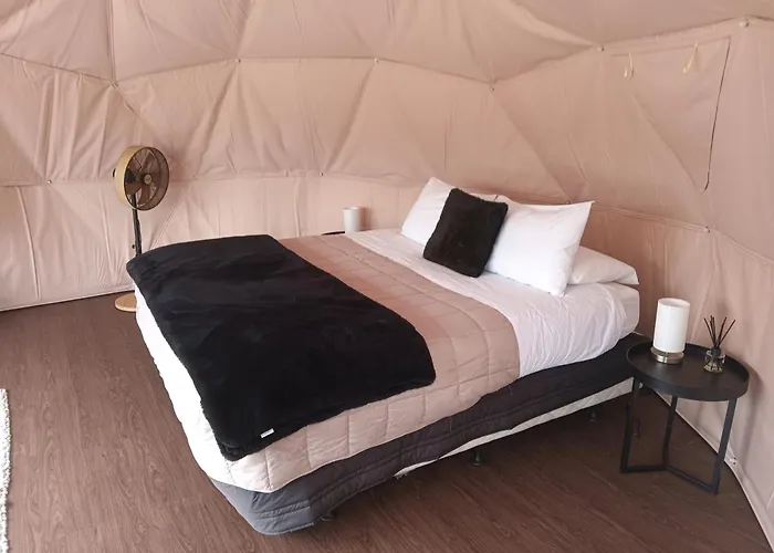 Oakridge Glamping Luxury tent *